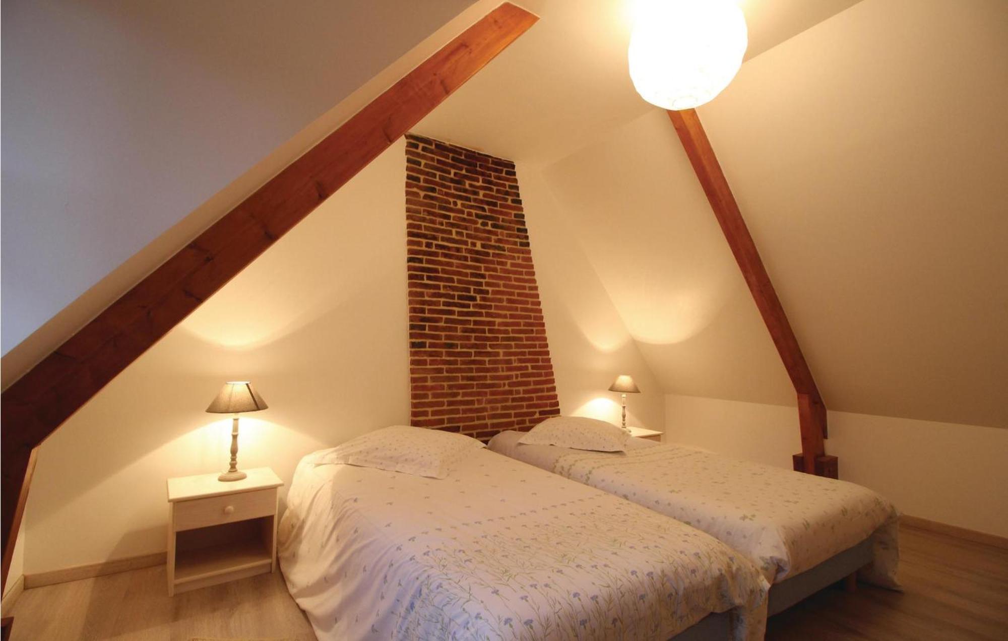 Beautiful Home In Le Bourg-Dun With Kitchen Екстериор снимка
