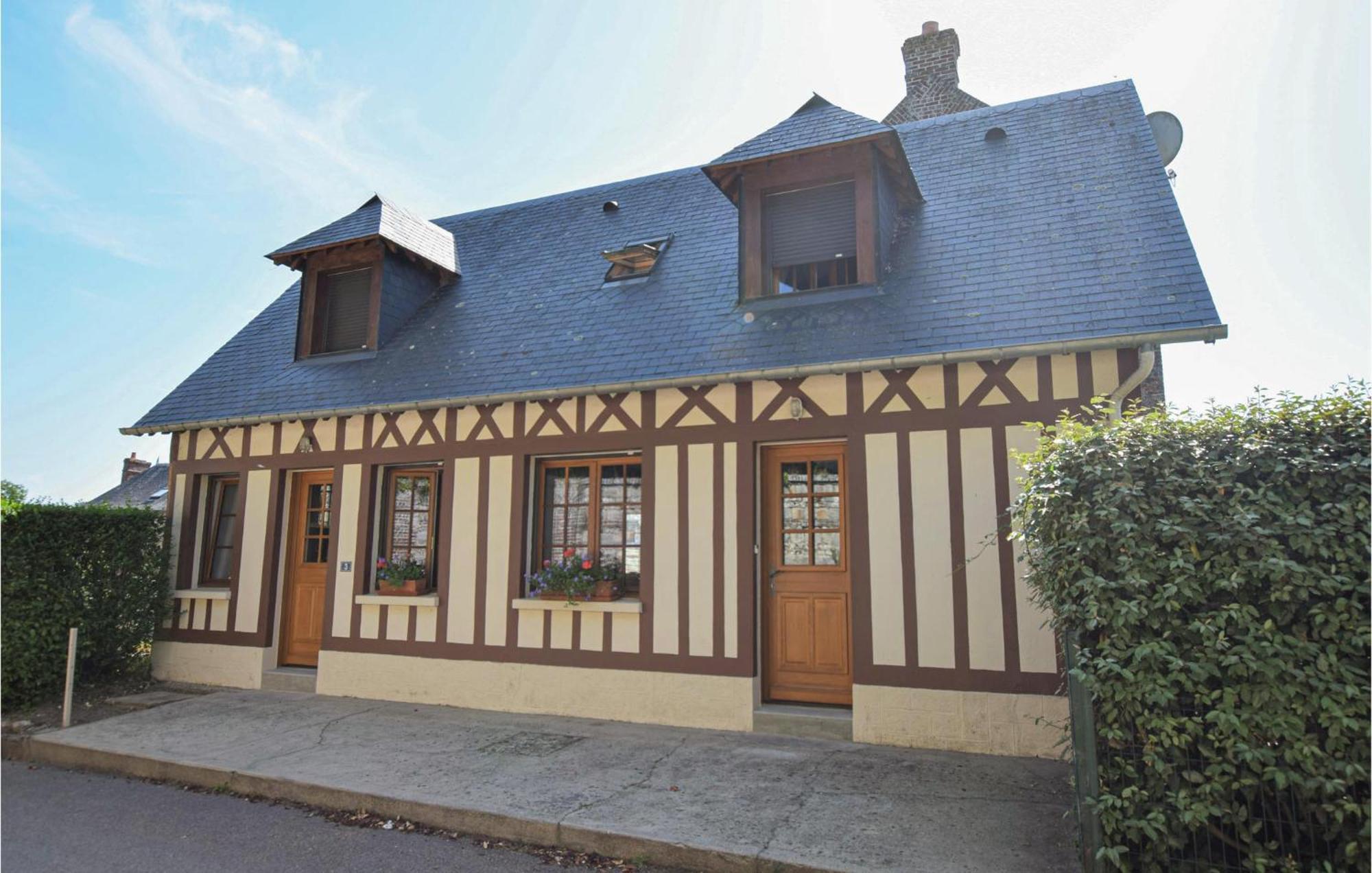 Beautiful Home In Le Bourg-Dun With Kitchen Стая снимка